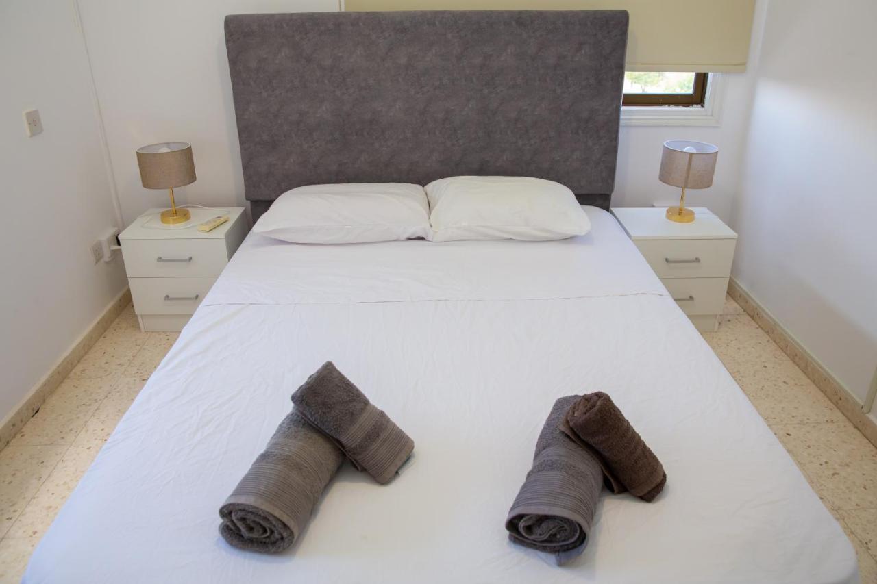 Spacious 2 Bedroom Appartment Near Mall -Internet 1Gbps パ フォス エクステリア 写真