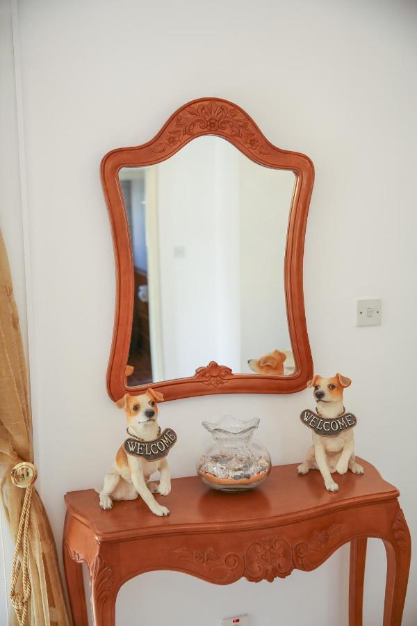 Spacious 2 Bedroom Appartment Near Mall -Internet 1Gbps パ フォス エクステリア 写真