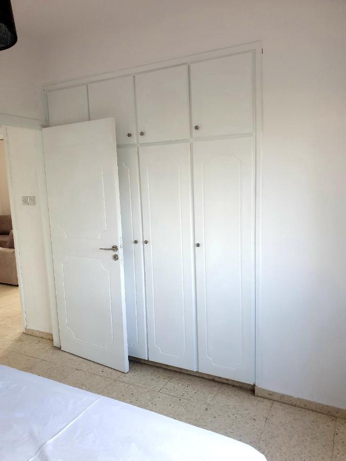 Spacious 2 Bedroom Appartment Near Mall -Internet 1Gbps パ フォス エクステリア 写真