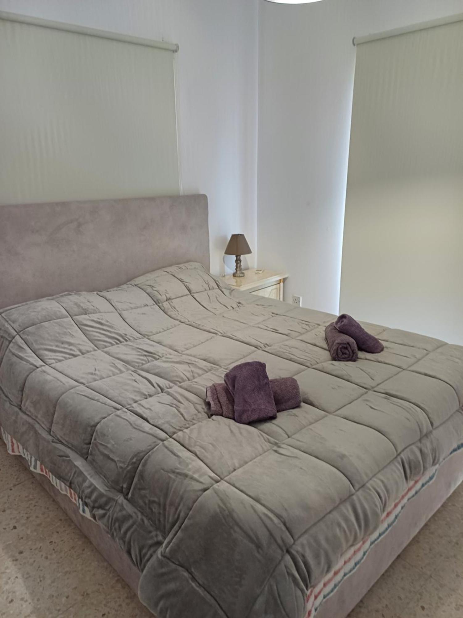 Spacious 2 Bedroom Appartment Near Mall -Internet 1Gbps パ フォス エクステリア 写真